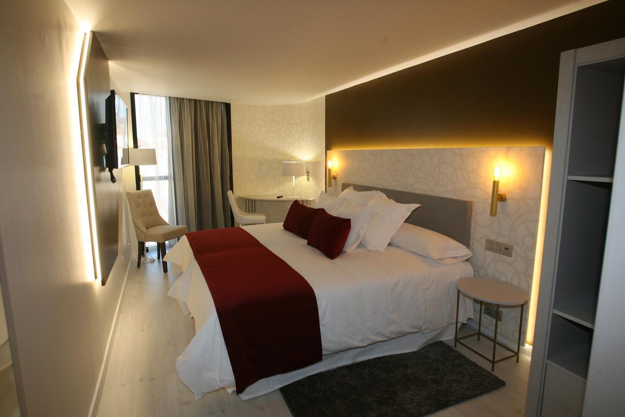 Hotel Cardenal Monforte De Lemos Ngoại thất bức ảnh