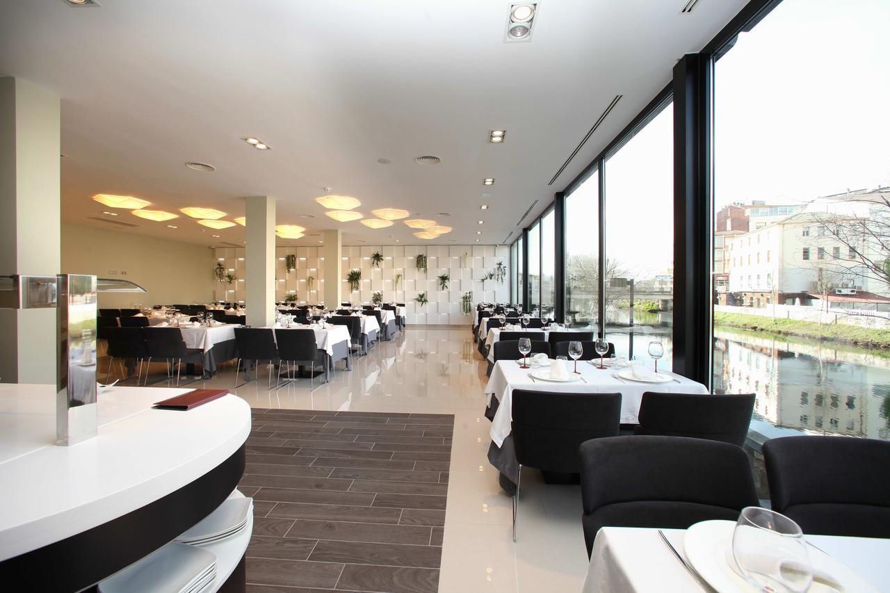 Hotel Cardenal Monforte De Lemos Ngoại thất bức ảnh